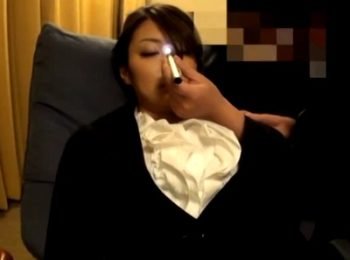 美人なホテルコンシェルジュに催眠プレイ→ド変態になった美女が完堕ちハメ撮り巨乳素人OL顔射ハメ撮りのアダルト動画