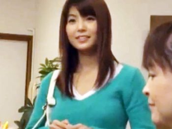 お世話になってる社長の娘の谷間に興奮して寝込みをレイプするゲスすぎる部下ｗ巨乳美少女顔射レイプのエロ動画