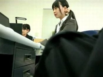 女だらけの部署に配属されて…毎日勃起がおさまらないハーレムオフィスパコ巨乳痴女OLのアダルト動画