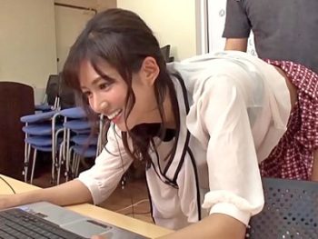 プライベートに24時間完全密着してスキがあればズッポリ挿入巨乳お姉さん顔射麻生希のエロ動画