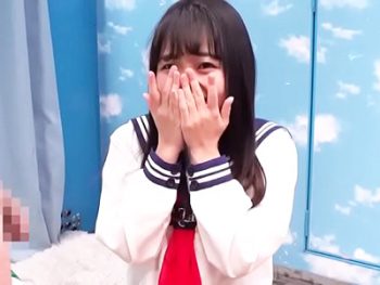 超絶純粋な美少女ナンパ成功→次第にエッチな気分になっちゃってエロ顔でイキまくりｗ素人美少女コスプレ顔射ハメ撮りナンパのアダルトエロ動画