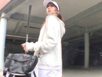 ゴルフを始めたばかりのキャバ嬢を軟派してハメ撮りSEX素人美少女顔射ナンパのエロ動画