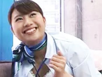 性にコンプレックスのある素人男性を美人CAさんがセックスで解決！お姉さん童貞パンストの無料エロ動画