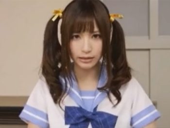 とか言いながら先輩に生挿入されイキまくっちゃうツインテJK女子校生美少女顔射のアダルト動画