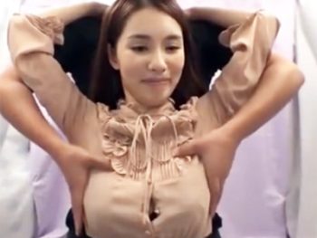 おっぱいチャレンジマッサージで発情して最後までしちゃう巨乳美女巨乳素人お姉さんナンパのアダルト動画