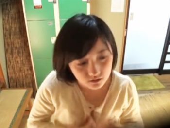 Eカップ女子大生混浴派遣で見知らぬおっさんチンポをご奉仕抜き！巨乳素人美少女フェラ手コキ盗...