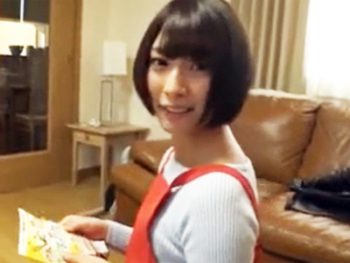 ムッチリ巨尻の美少女家政婦を我慢できずに襲って無許可中出しｗ美少女中出しのアダルト動画