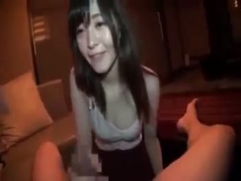 手コキもできなそうな清楚な顔した素人娘がハメ撮りで性欲むき出しにｗｗ素人お姉さん顔射ハメ撮りの無料エロ動画