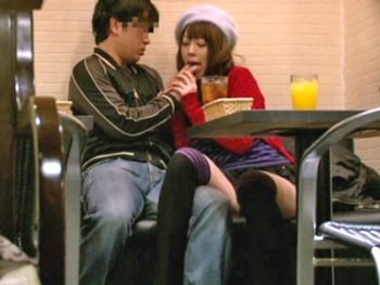 スリルがないと満足できず店内でハメだす男女素人お姉さん痴女盗撮のアダルトエロ動画