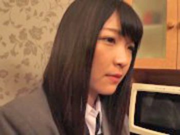 ウブ美少女と2人きりでホテルにこもってハメ撮りセックスを堪能女子校生美少女コスプレパイパン水着ハメ撮りのエロ動画