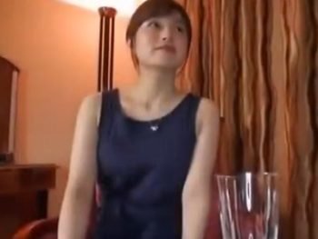 快感のためならあっさり旦那を裏切っちゃう淫乱素人妻に顔射！素人人妻顔射の無料アダルト動画