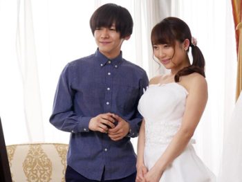 潮吹きが大量すぎて悩んでる超絶美女とかｗ美少女お姉さん潮吹きのアダルト動画