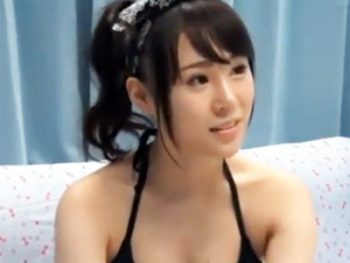 巨乳のビキニ美女が筆おろし中に暴走した童貞に中出しされちゃうｗ巨乳お姉さん童貞水着中出しのエロ動画