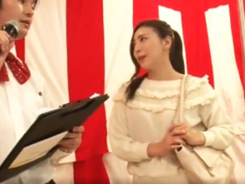 素直にナンパを喜んでついてきちゃった激カワ素人さんにHなゲーム仕掛けてハメる！素人お姉さん痴女顔射のエロ動画