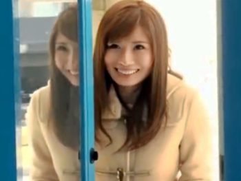 笑顔がステキな素人娘が童貞の筆下ろしに挑戦！巨乳素人お姉さん童貞のアダルト動画