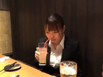 研修で東京に出てきていたトリマーをナンパ→良い人を装ってオジサンたちとハメ撮りナイト巨乳素人OLハメ撮りナンパ3Pのアダルト動画