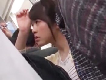 ギュウギュウの満員電車で無垢な少女が痴漢魔にレイプされる一部始終美少女中出しレイプ痴漢のAV無料動画