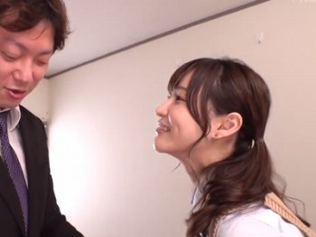 絶対的美少女が小悪魔な鉄板シチュエーションでパコる天国SEX女子校生痴女コスプレマッサージ天使もえのアダルト動画