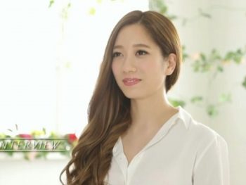 おっとり系と見せかけて他人棒で狂ったようにグラインドする美人妻巨乳人妻のアダルト動画