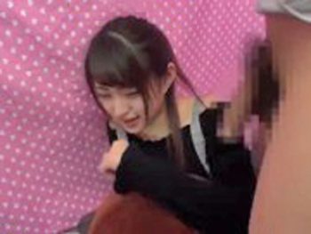 ナンパした素人さんが初対面男子と即カーセックス素人美少女ナンパのAV無料動画