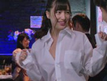 高まったデリヘル嬢の裏サービス美少女コスプレ高橋しょう子のエロ動画