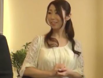 ブライダルエステで鬼畜マッサ師に中出しされる巨乳素人を盗撮！巨乳素人お姉さん中出し盗撮マッサージのセックス動画