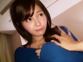 美しいデリ嬢にフル勃起して亀頭まで挿れたら物足りず全挿入で中出しｗ巨乳お姉さん中出しハメ撮...