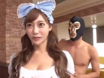 妻では満足出来ない旦那が隣人の妻を襲ってNTR中出しレイプ！巨乳人妻中出しレイプのAV無料動画