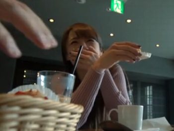 笑顔の可愛い美形ギャルとホテルでイチャイチャハメ撮り素人お姉さんハメ撮りのアダルト動画