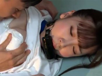 部員をことごとくフル勃起させてしまった美少女パイパンマネージャーが縛られる女子校生美少女痴...