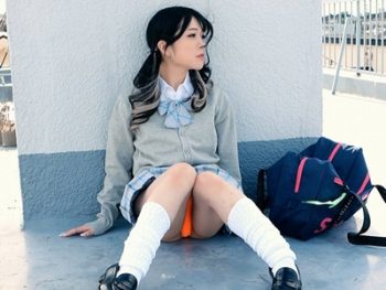 痴女ギャルJKがおっさんを淫語で逝かせるドスケベプレイ女子校生美少女ギャル痴女南梨央奈のアダルト動画