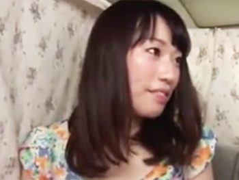 清楚な顔して他人棒にしゃぶりついちゃうビッチな素人妻に中出しお仕置きｗ素人人妻中出しハメ撮りナンパのアダルト動画