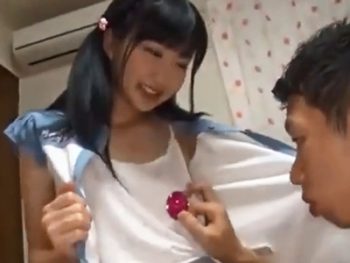 ビッチな妹に誘われるがまま中出し近親相姦展開！美少女妹痴女中出し近親相姦の無料アダルト動画