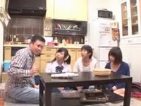 発情期なJK達がオジサンチンポにハマりまくりｗ女子校生美少女近親相姦乱交の無料ポルノ動画