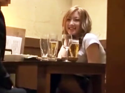 酔って発情しちゃった金髪ギャルが居酒屋内でパコｗ巨乳素人ギャル痴女盗撮のアダルト動画