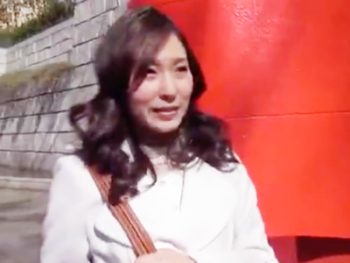 夫との性生活に不満を持つ素人妻が不倫サイトに手を出しとろけるSEX巨乳フェラ熟女の無料ポルノ動画