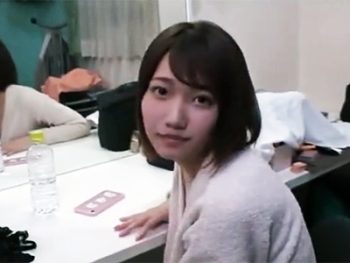 大人しそうな顔して過呼吸になるほどの激しい汗だくパコ繰り広げる美少女美少女痴女フェラ菊川みつ葉のアダルト動画