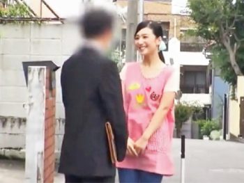 保育園の美人教諭が生徒のパパと不倫パコ！痴女人妻顔射ハメ撮りぶっかけ古川いおりの無料アダルト動画