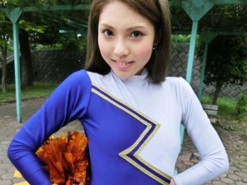 本場アメリカ出身のハーフ帰国子女がAV出演！向こうで培った腰振りを披露してたっぷり中出し巨乳ギャルハーフコスプレ中出し大原エレナのアダルト動画