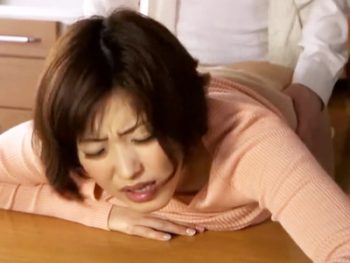 貯金をギャンブルに使った妻が体で返済するも気持ち良すぎてガチ不倫巨乳人妻のアダルト動画
