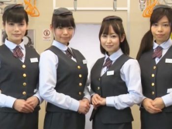 美人な乗務員達が通勤車両で最高のおもてなしをしてくれる中出しおまんこ鉄道ｗお姉さん中出しフェラ手コキ乱交露出のアダルト動画