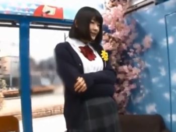 頑なにSEXを嫌がる素人娘が執拗な愛撫でやっぱりハメ倒される盗撮パコ素人お姉さん盗撮のアダルト動画