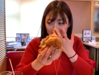 育ちが良さそうでお嬢様っぽい爆乳素人さんとラブホハメ撮り巨乳ハメ撮りのアダルト動画