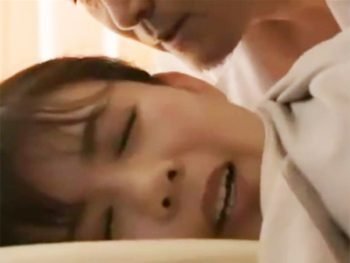 団地妻の溜まりに溜まった性欲…他人棒でイキ顔晒して背徳感に溺れる妻たち巨乳痴女人妻のアダルト動画