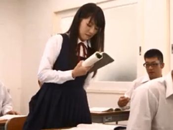 媚薬飲ませてJKレイプ→ハメ撮りネタに脅して調教プレイ！女子校生美少女レイプのアダルト動画