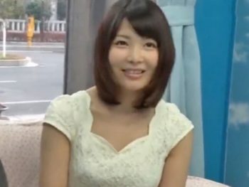 センズリ鑑賞で発情した素人妻まさかの挿入了承ｗ素人痴女人妻のエッチ動画