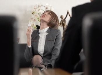 美人OLギャルを洗脳完了！すでに理性崩壊してる美女が壊れるまでチンポ漬けに！お姉さんギャルOLのアダルト動画