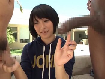 デカすぎる黒人チンポと野外で中出し楽しんじゃう真性痴女ｗ美少女痴女中出し3Pのエッチ動画