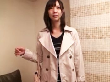 ナンパした童顔で巨乳の美少女とホテルインしてハメ撮りパコ！巨乳美少女顔射ハメ撮りのアダルト動画