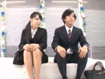 賞金欲しさに同僚と中出しセックスしちゃう貞操観念皆無のOLさんｗ素人お姉さんOL中出しの無...